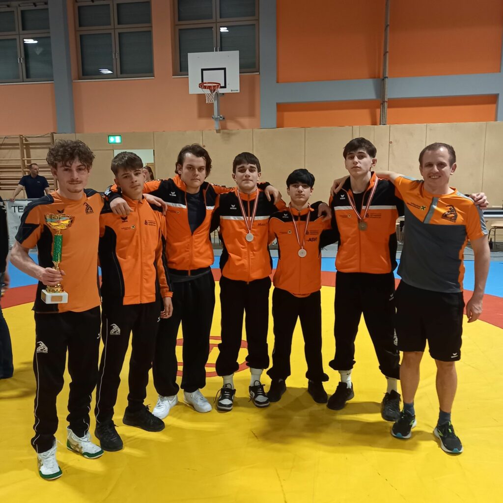 Unsere Mannschaft bei der österreichischen Meisterschaft der U20 im freien Stil.